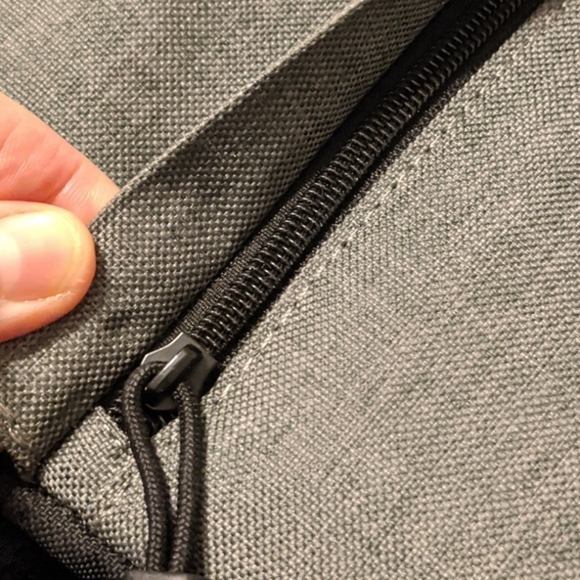 12 x 9 laptop or tablet ipad case - padded Targus laptop case with zipper and… - Picture 3 of 6